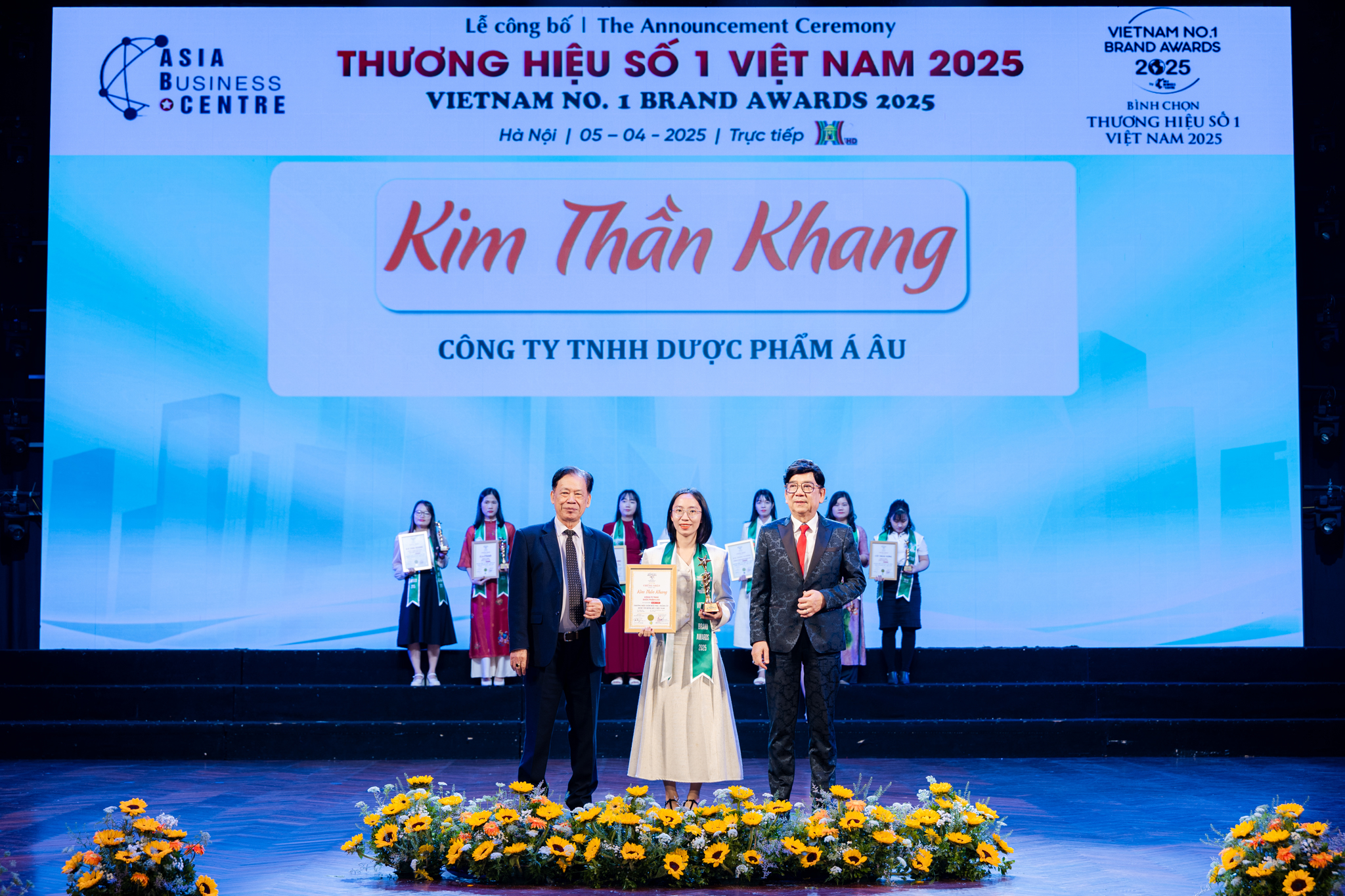 Thương hiệu số 1 Kim Thần Khang 1.jpg